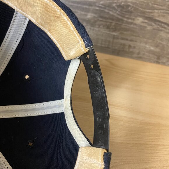 Vintage Notre Dame Fighting Irish Hat Cap Snapback Blue Wool New Era - Picture 9 of 11